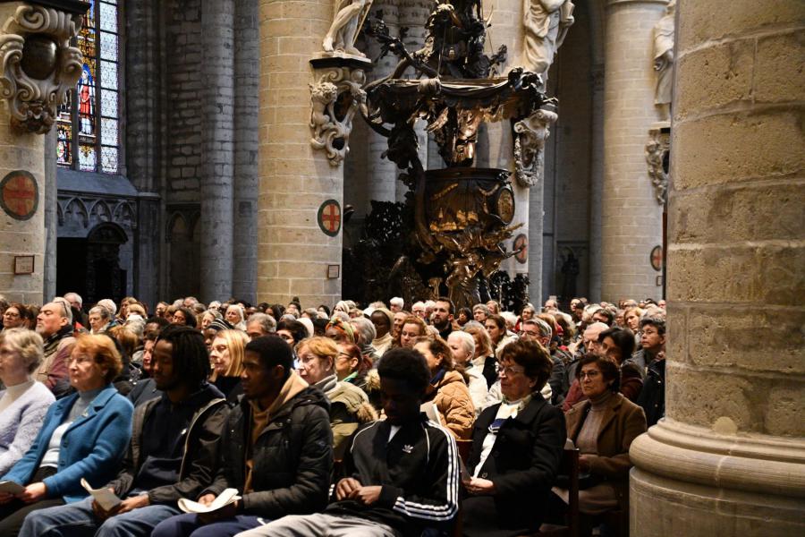 Overvolle Sint-Michiel- en Goedele kathedraal² © Vicariaat Brussel