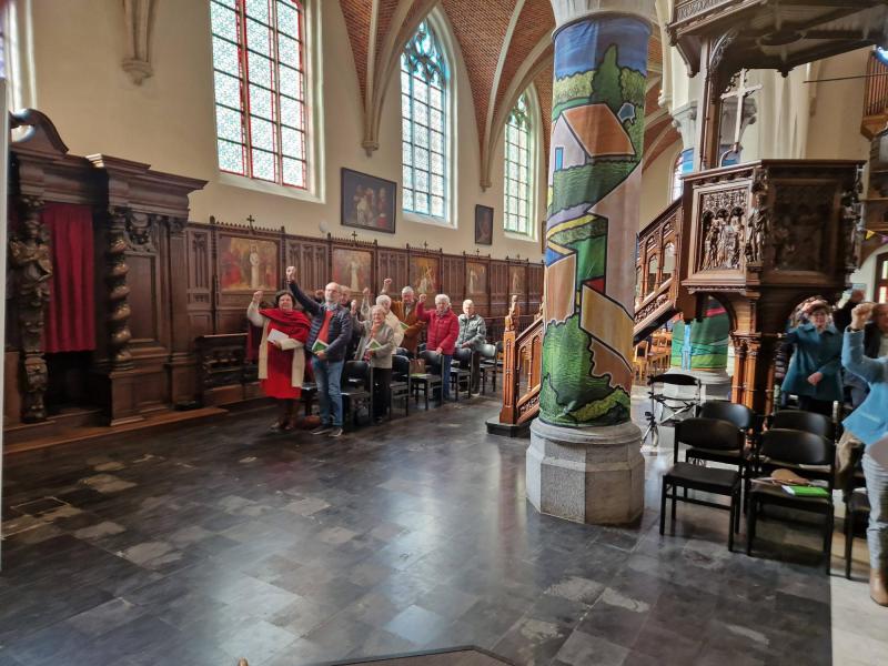 Vuist tegen onrecht/ongelijkheid (Broederlijk Delen) © Veronique Morthier