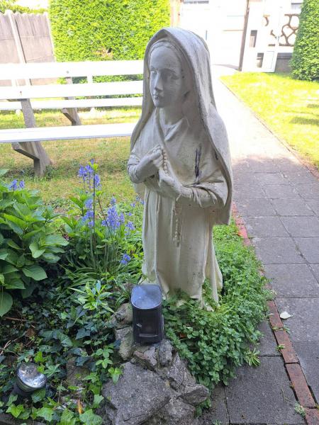 Bernadettebeeld in Veurne 