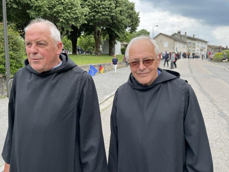 Conférie  van Sint-Leonardus naar Noblat, Frankrijk © Jos Ceyssens