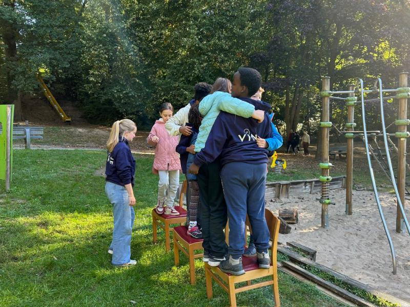 Spelenderwijs gaan we op zoek naar de boodschap van het Jezusverhaal. 