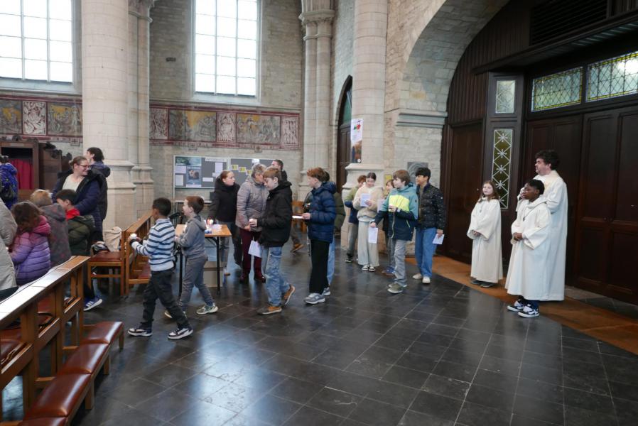 Kinderen brengen het licht naar voor © @Leen