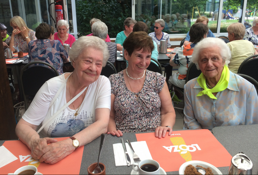 Samen vriendinnen voor het leven, samen met Samana Ninove in Oostakker. 