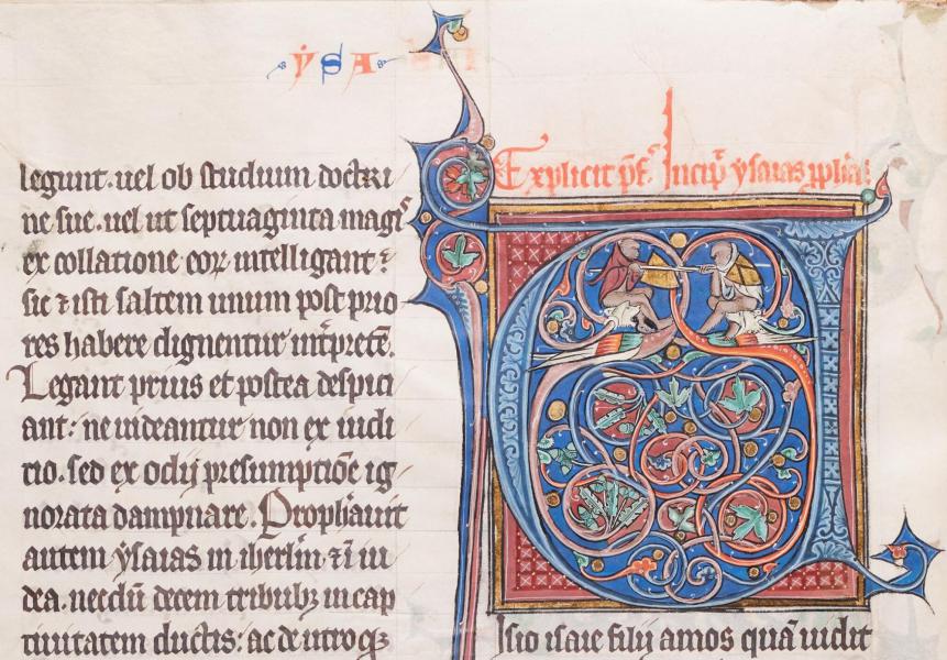 Aapjes houden een steekspel in de verluchte eerste letter van boek Jesaja. Archief Grootseminarie Brugge, Ms. 5/191, fol. 25v.  © stad Brugge