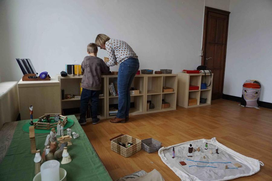 An Mollemans aan het werk in de Godly Play ruimte © An Mollemans