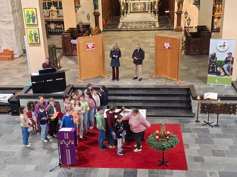 Aanvraagviering vormelingen in Zwevezele 