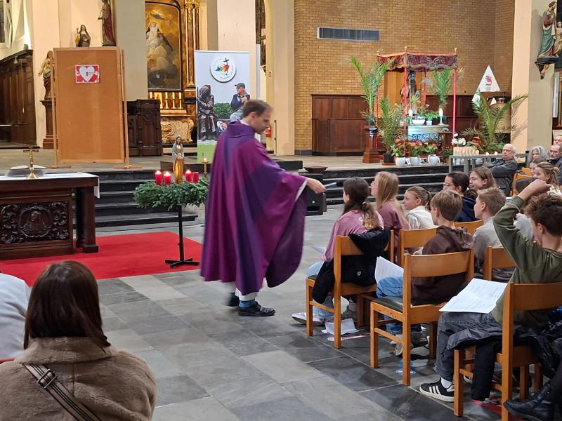 Aanvraagviering vormelingen in Zwevezele 