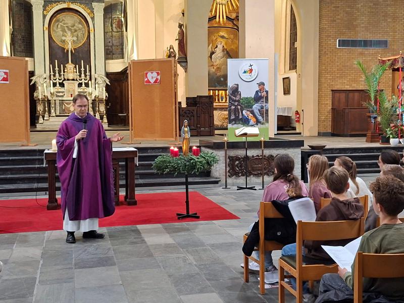 Aanvraagviering vormelingen in Zwevezele 