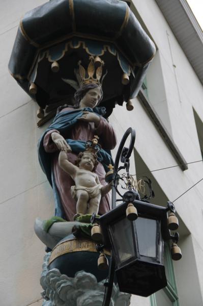 Madonna in de Antwerpse binnenstad 