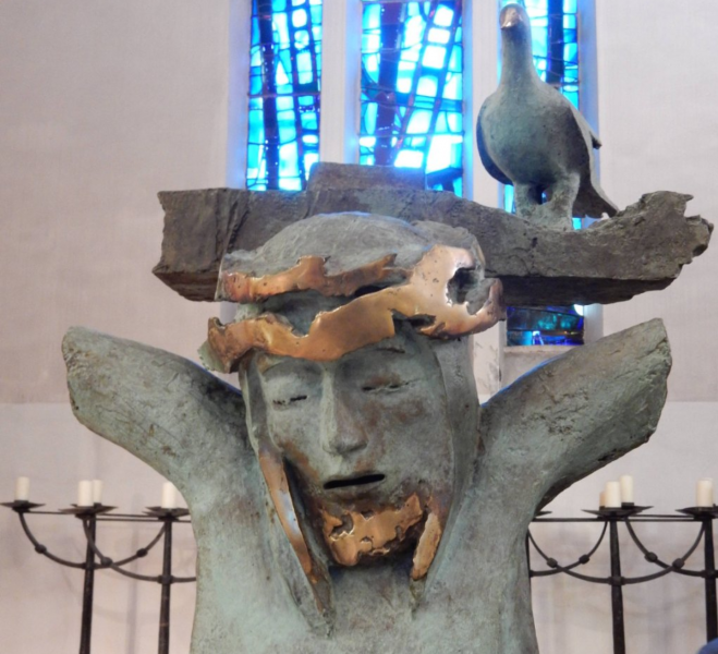 Christusbeeld uit de kerk van Saint-Hugues-de-Chartreuse © Arcabas