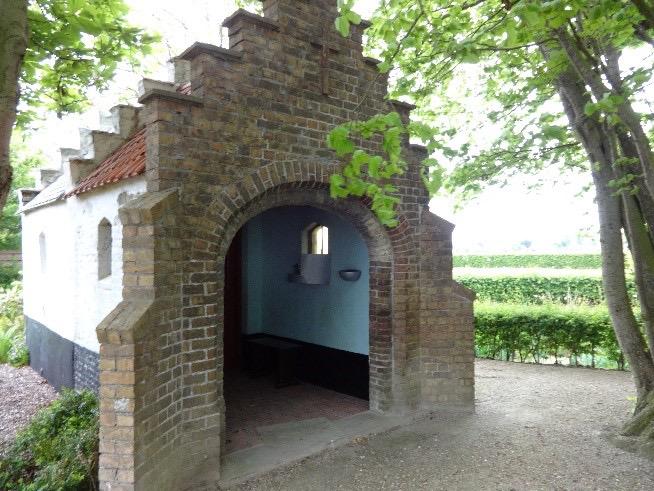 De kapel voor de H. Willibrordus in Wulpen © Rik Maes