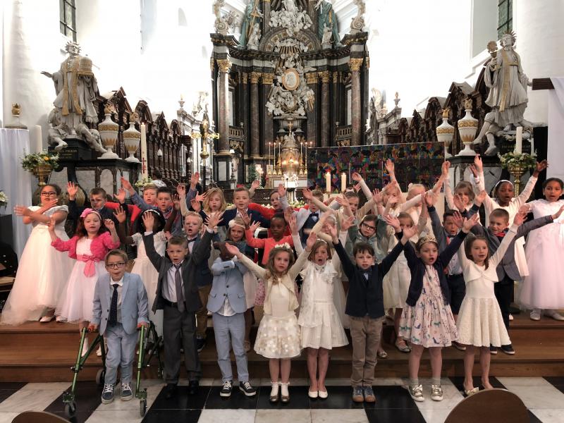 Eerste communicanten Basisschool Heilige Harten Ninove © Alexander Vandaele