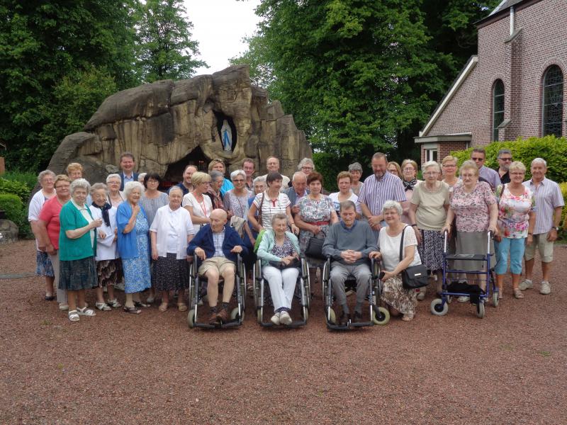 Groepsfoto van de bedevaarders op 24 mei 2017 