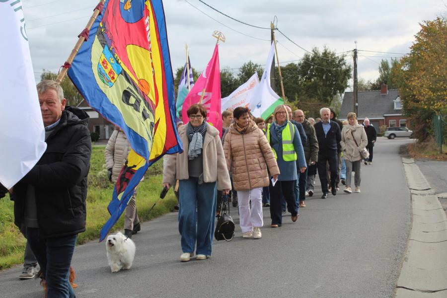 Stappen naar Vrede-Grot Gapaard (3) © PE Sint-Germanus Ardooie