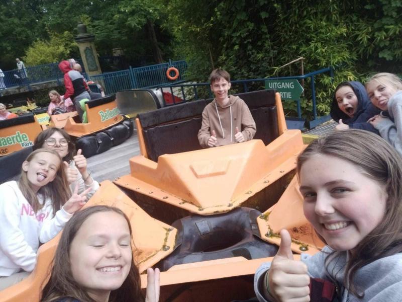 We gaan naar een pretpark! © PE Sint-Jakob TPD