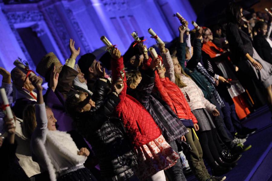 Beeld van de slotceremonie op de Piazza Maggiore in Bologna © Sant'Egidio