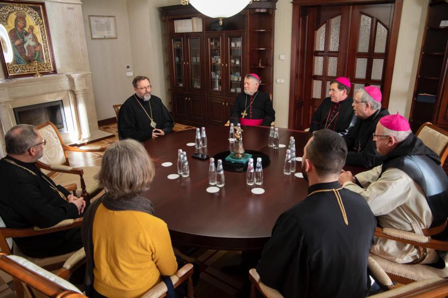 Broederlijke conversatie met S.B. Mgr Shevchuk  © Bisschoppenconferentie
