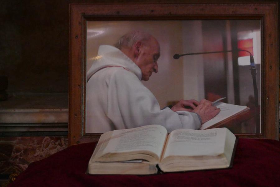 Priester Jacques Hamel, gegijzeld en vermoord door IS terreur © Hugo Casaer