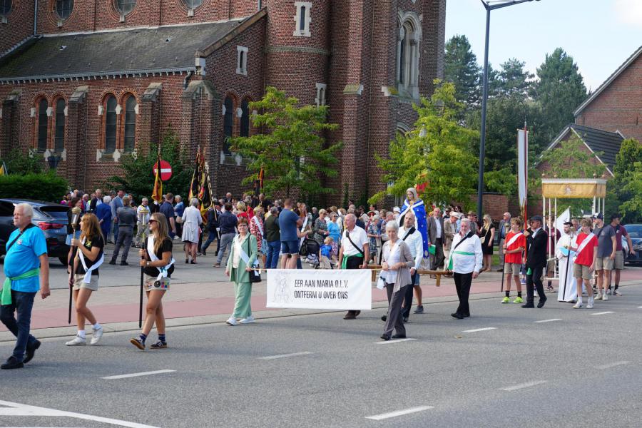 Processie Bekkevoort 