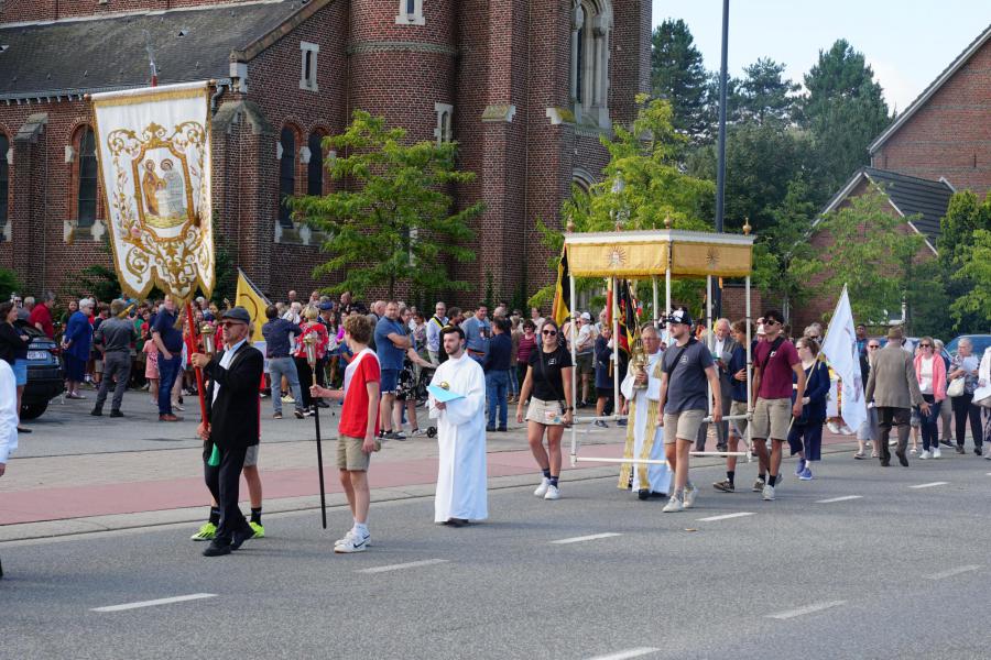 Processie Bekkevoort 