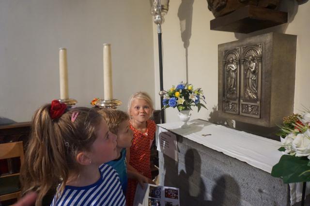 Eerste Communiecanten © Onze-Lieve-Vrouw Lichtaart