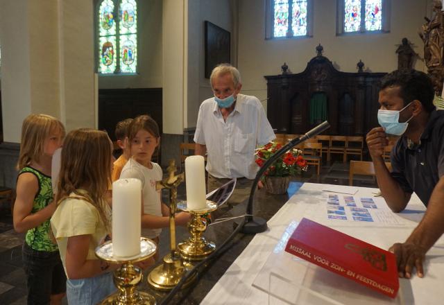 Eerste Communiecanten © Onze-Lieve-Vrouw Lichtaart