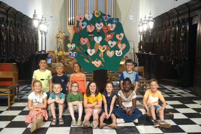 Eerste Communiecanten © Onze-Lieve-Vrouw Lichtaart