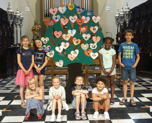 Eerste Communiecanten © Onze-Lieve-Vrouw Lichtaart