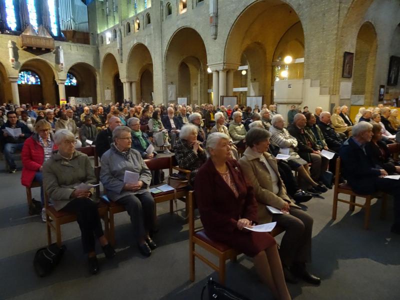 Een zicht in de kerk © Mia Verbanck