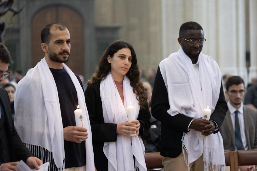 Volwassendoopsels en vormsels in de Sint-Pieterskerk 2023 © Pastorale zone Leuven aan de Dijle