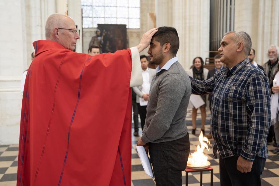 Volwassendoopsels en vormsels in de Sint-Pieterskerk 2023 © Pastorale zone Leuven aan de Dijle