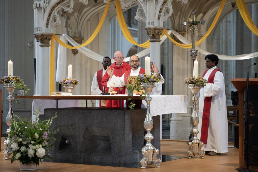 Volwassendoopsels en vormsels in de Sint-Pieterskerk 2023 © Pastorale zone Leuven aan de Dijle
