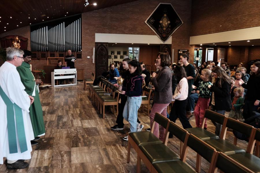 Gezinsviering met aansluitend catechese voor kinderen en volwassenen © Pastorale zone Leuven aan de Dijle
