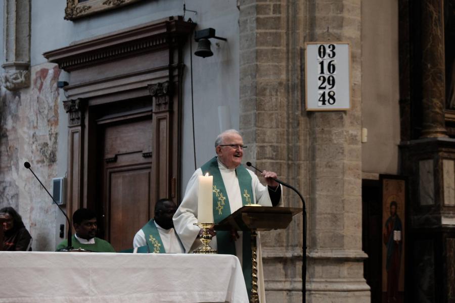 Pater Jeroom sprak enkele woorden in het Chinees © Pastorale zone Leuven aan de Dijle