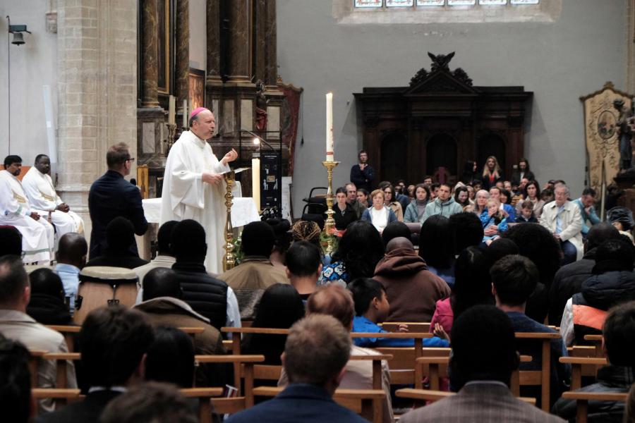 Pauselijke nuntius Mgr Franco Coppola op bezoek in Sint-Kwinten © Pastorale zone Leuven aan de Dijle