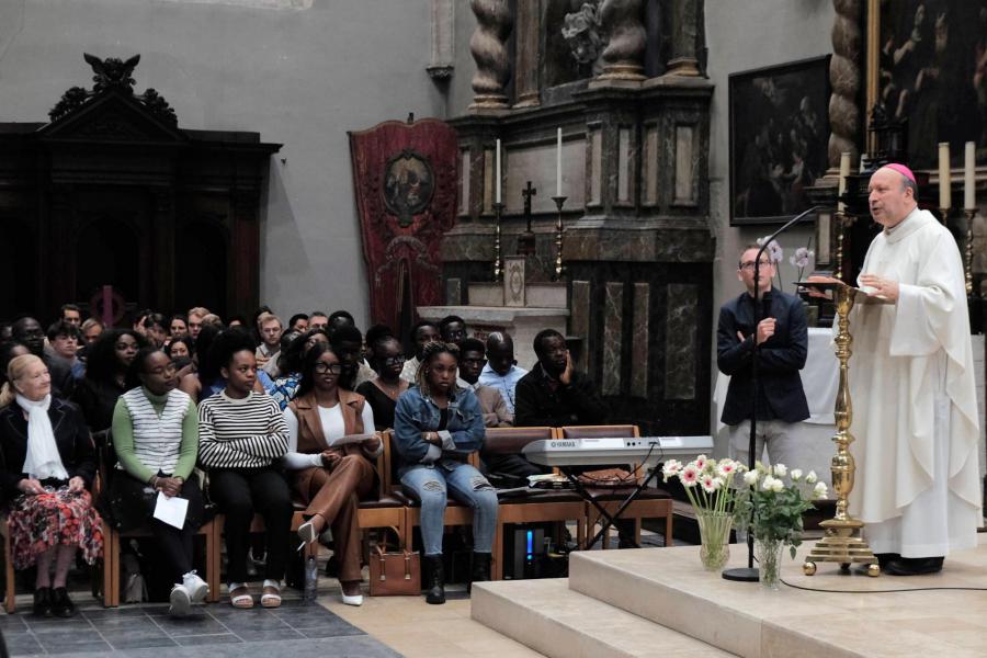 Pauselijke nuntius Mgr Franco Coppola op bezoek in Sint-Kwinten © Pastorale zone Leuven aan de Dijle