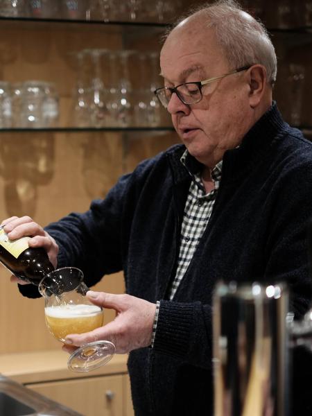 Voor elke verkocht flesje Bartholomeus tripel gaat er 0,5 euro naar het Indiaproject PAZ-Partners zonder grenzen VZW © Pastorale zone Leuven aan de Dijle