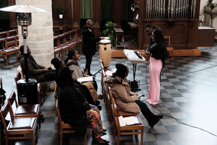 Verbondenheid bij de Afrikaanse viering in Sint Geertrui 2024 © Pastorale zone Leuven aan de Dijle