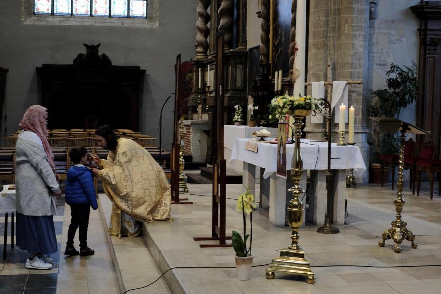 De Oekraïense gemeenschap vierde de Goddelijke Liturgie in de Sint-Kwintenskerk te Leuven © Pastorale zone Leuven aan de Dijle