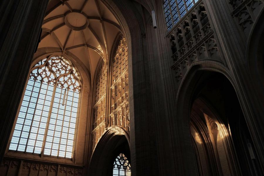 Paasnacht in de Leuvense Sint-Pieterskerk 2024 © Pastorale zone Leuven aan de Dijle