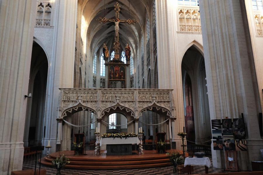 Paasnacht in de Leuvense Sint-Pieterskerk 2024 © Pastorale zone Leuven aan de Dijle