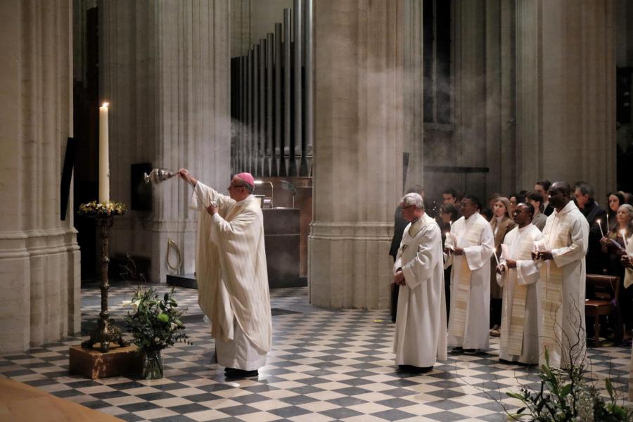 Paasnacht in de Leuvense Sint-Pieterskerk 2024 © Pastorale zone Leuven aan de Dijle