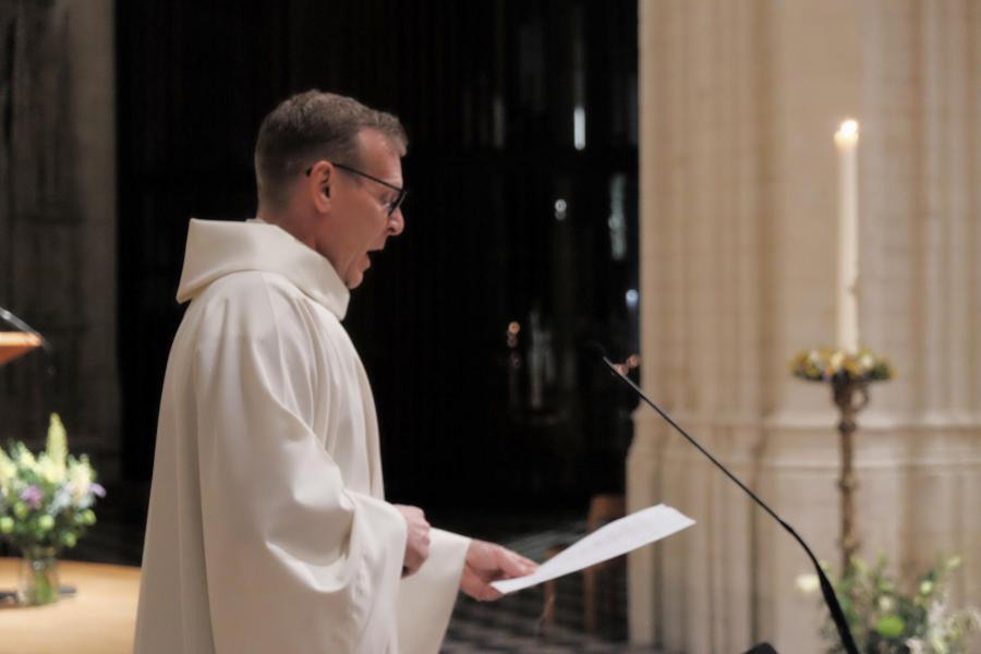 Paasnacht in de Leuvense Sint-Pieterskerk 2024 © Pastorale zone Leuven aan de Dijle