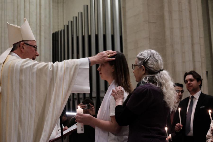 Paasnacht in de Leuvense Sint-Pieterskerk 2024 © Pastorale zone Leuven aan de Dijle