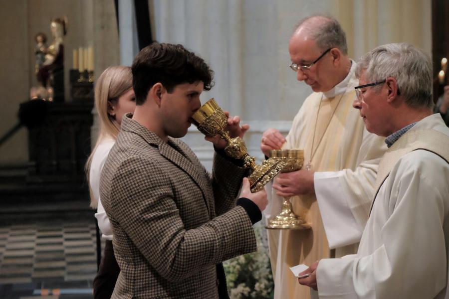 Paasnacht in de Leuvense Sint-Pieterskerk 2024 © Pastorale zone Leuven aan de Dijle