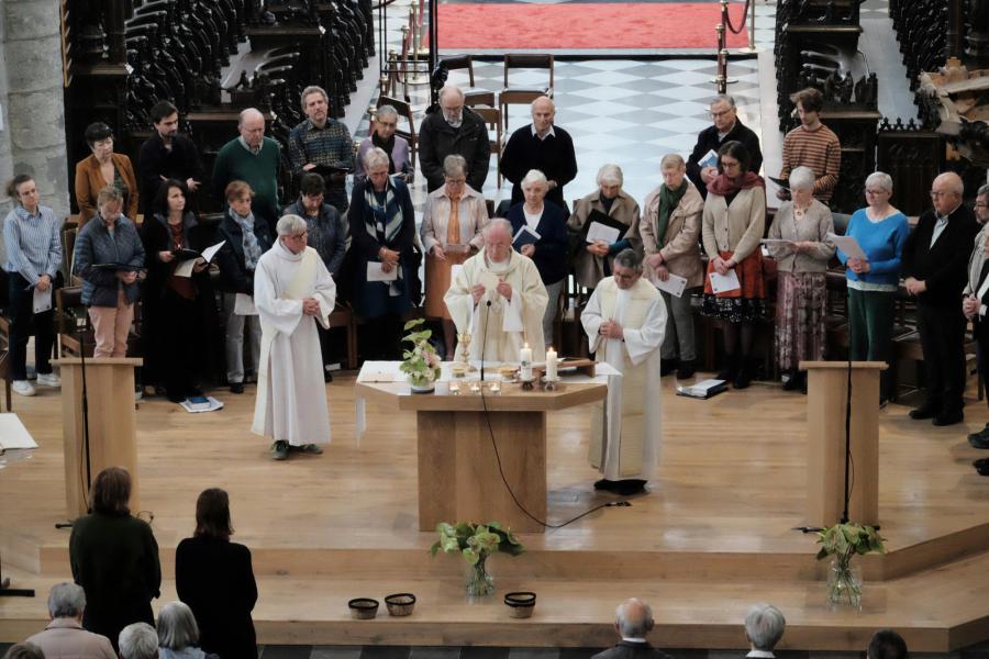 Altaarzegening in Sint-Geertrui © Pastorale zone Leuven aan de Dijle