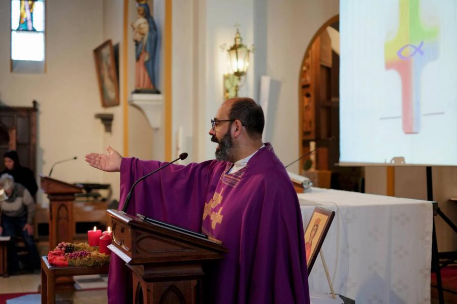 Gezinsviering op Gaudete-zondag 2025 in Leuven Noord © Pastorale zone Leuven aan de Dijle