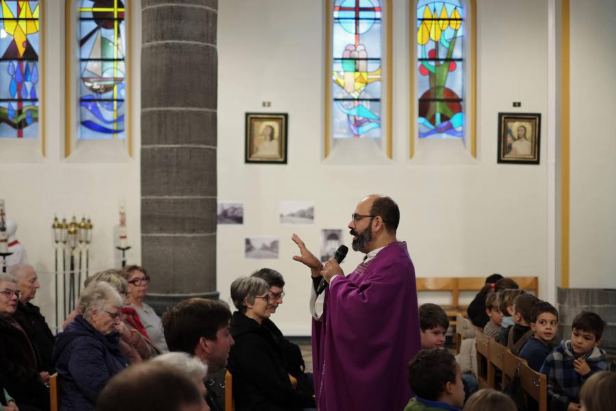 Gezinsviering op Gaudete-zondag 2025 in Leuven Noord © Pastorale zone Leuven aan de Dijle