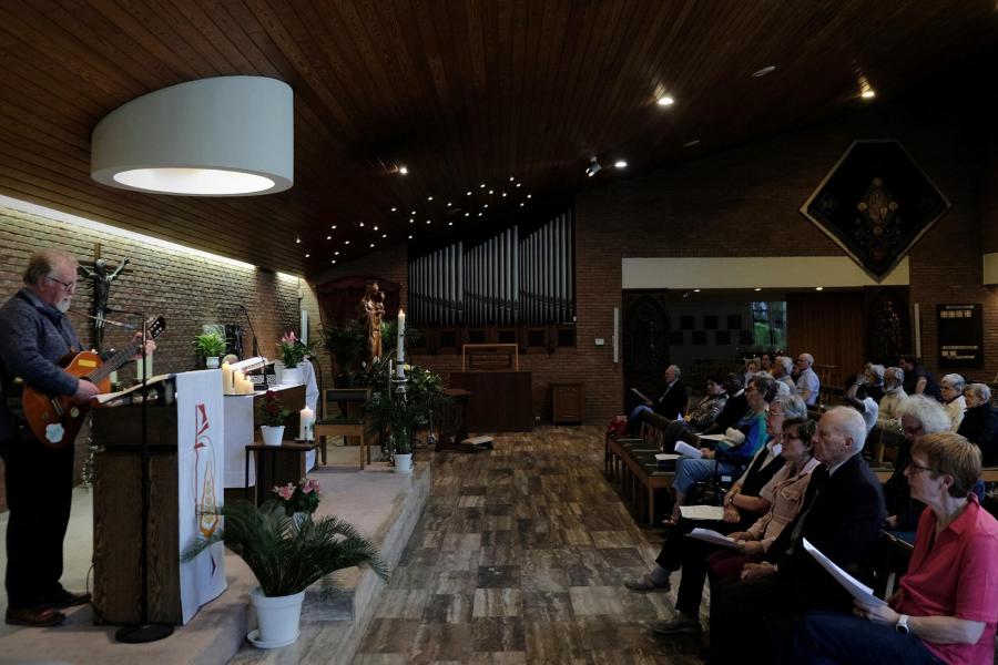 Opening van de pinksternoveen voor het vicariaat Vlaams-Brabant en Mechelen in de Sint-Jozefskerk in Leuven © Pastorale zone Leuven aan de Dijle