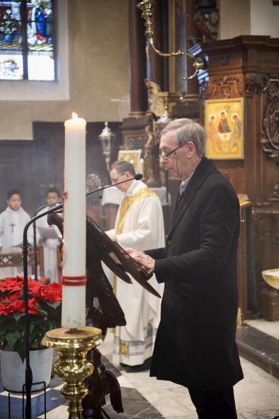 Klinken op het nieuwe jaar © Parochie Maldegem